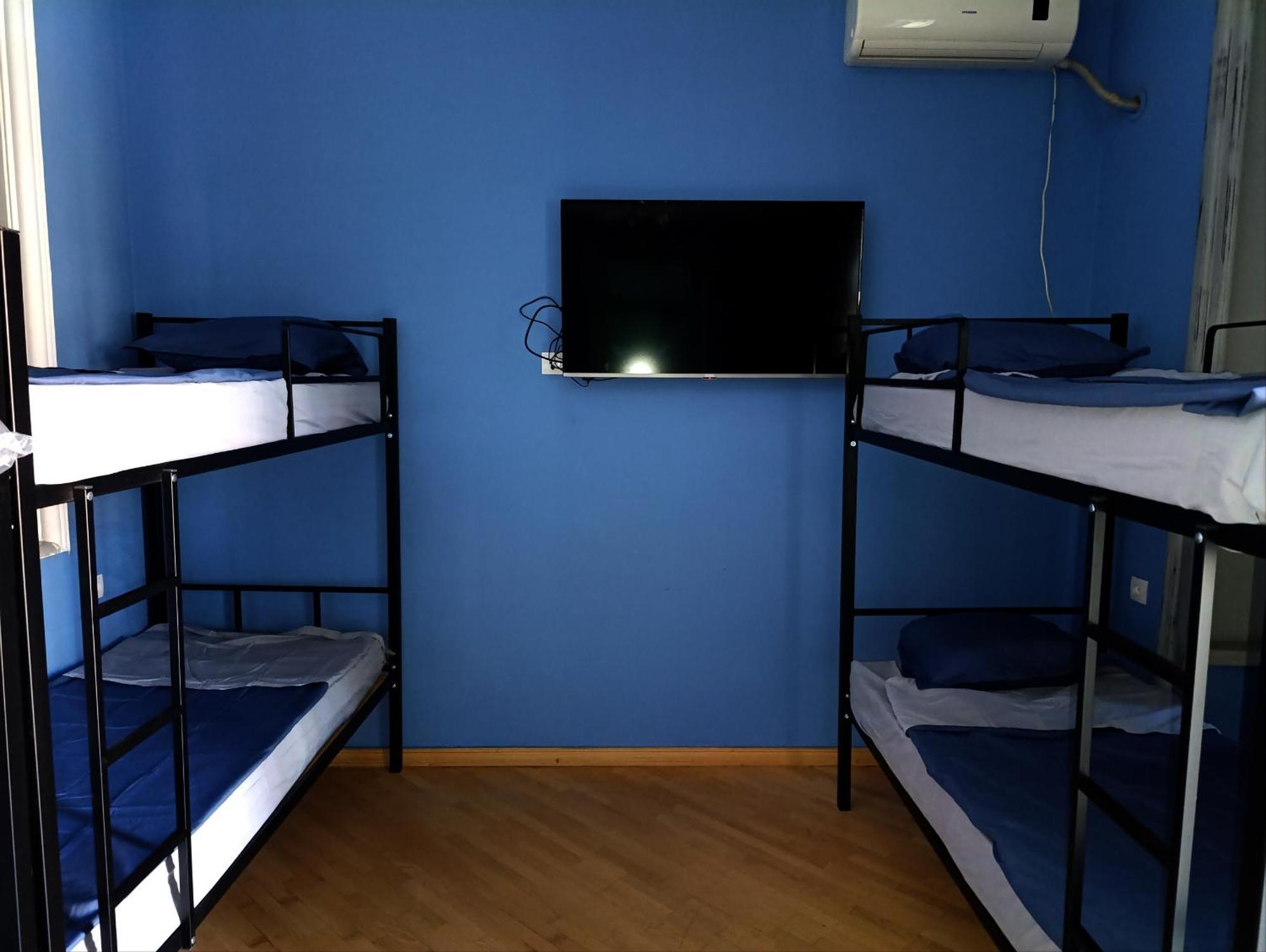 J Square Hostel ティビリシ エクステリア 写真