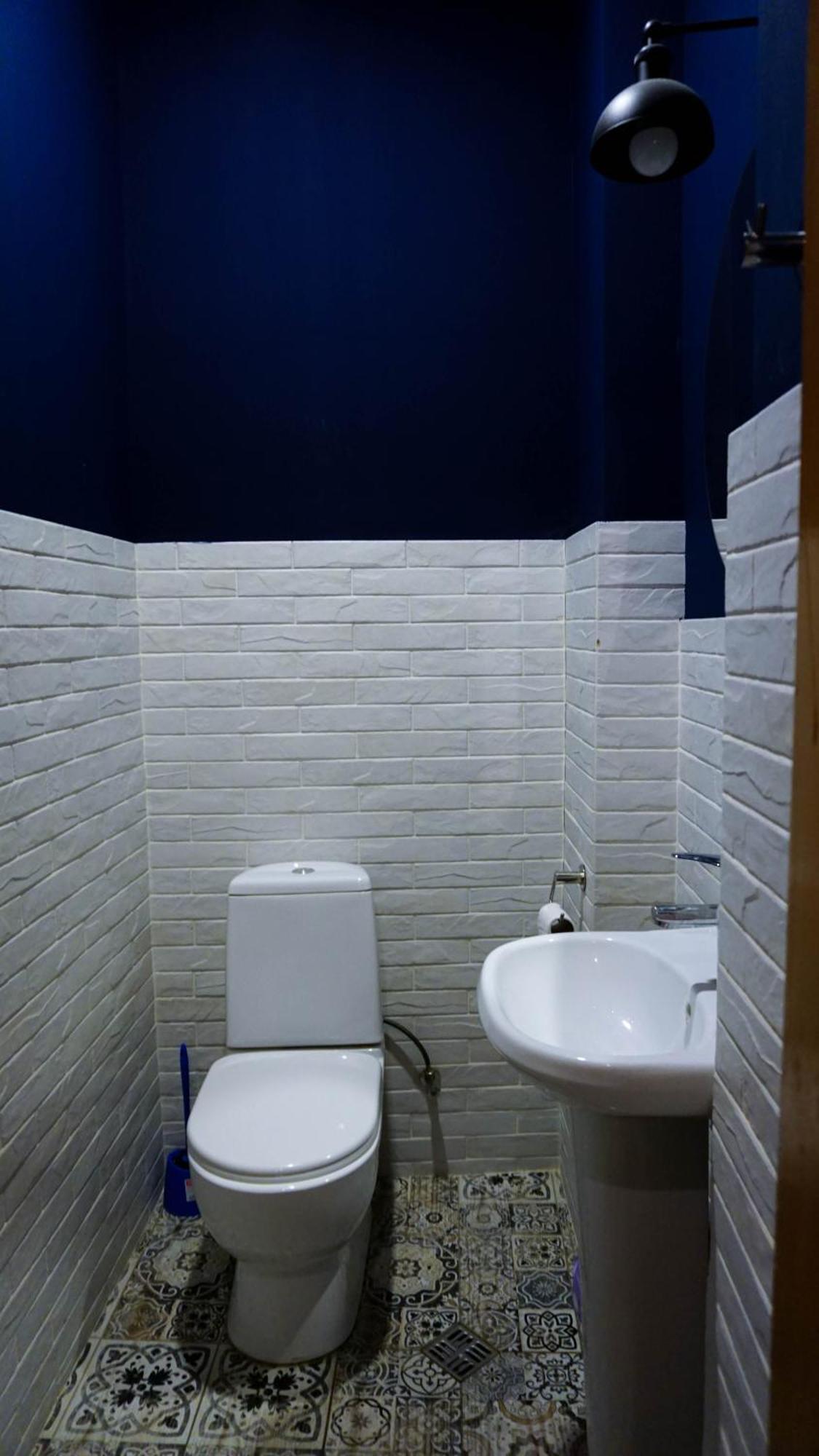 J Square Hostel ティビリシ エクステリア 写真